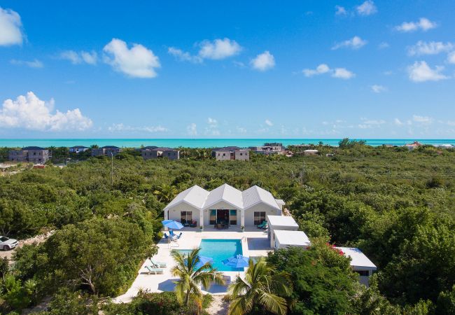 House in Long Bay - 3 Bedroom Villa Close to Long Bay Beach - Hampshire House House in Long Bay - 3 Bedroom Villa Close to Long Bay Beach - Hampshire House