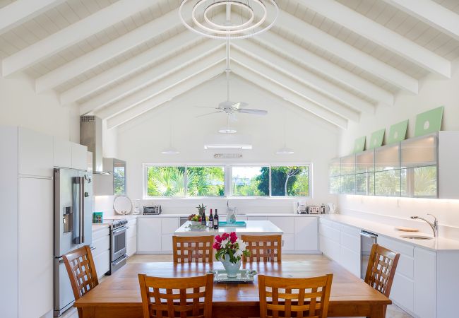 House in Long Bay - 3 Bedroom Villa Close to Long Bay Beach - Hampshire House House in Long Bay - 3 Bedroom Villa Close to Long Bay Beach - Hampshire House