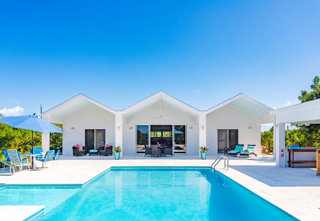 House in Long Bay - 3 Bedroom Villa Close to Long Bay Beach - Hampshire House House in Long Bay - 3 Bedroom Villa Close to Long Bay Beach - Hampshire House