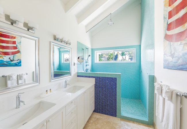 House in Long Bay - 3 Bedroom Villa Close to Long Bay Beach - Hampshire House House in Long Bay - 3 Bedroom Villa Close to Long Bay Beach - Hampshire House