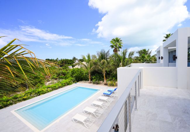 House in Grace Bay - Grace Bay, New 5 Bedroom Villa - Pure Water Villa