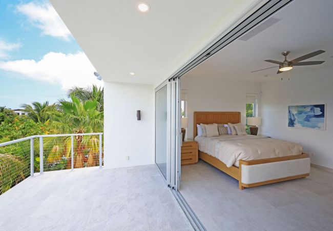 House in Grace Bay - Grace Bay, New 5 Bedroom Villa - Pure Water Villa House in Grace Bay - Grace Bay, New 5 Bedroom Villa - Pure Water Villa