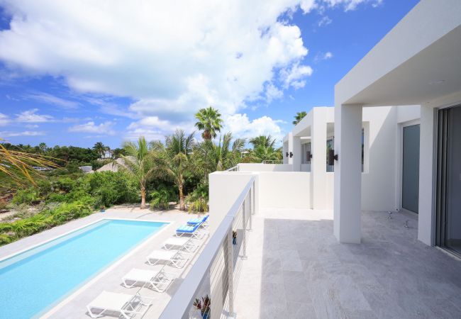 House in Grace Bay - Grace Bay, New 5 Bedroom Villa - Pure Water Villa House in Grace Bay - Grace Bay, New 5 Bedroom Villa - Pure Water Villa