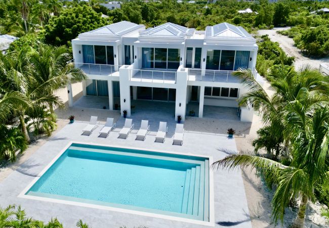 House in Grace Bay - Grace Bay, New 5 Bedroom Villa - Pure Water Villa House in Grace Bay - Grace Bay, New 5 Bedroom Villa - Pure Water Villa