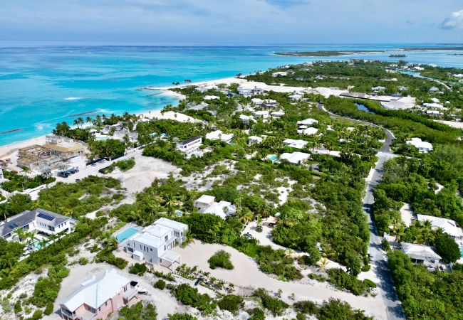 House in Grace Bay - Grace Bay, New 5 Bedroom Villa - Pure Water Villa House in Grace Bay - Grace Bay, New 5 Bedroom Villa - Pure Water Villa