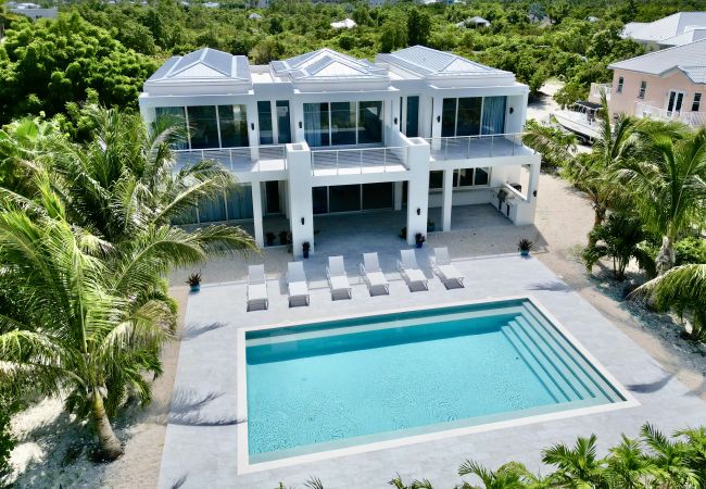 House in Grace Bay - Grace Bay, New 5 Bedroom Villa - Pure Water Villa House in Grace Bay - Grace Bay, New 5 Bedroom Villa - Pure Water Villa