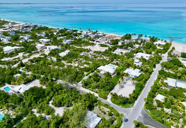 House in Grace Bay - Grace Bay, New 5 Bedroom Villa - Pure Water Villa House in Grace Bay - Grace Bay, New 5 Bedroom Villa - Pure Water Villa