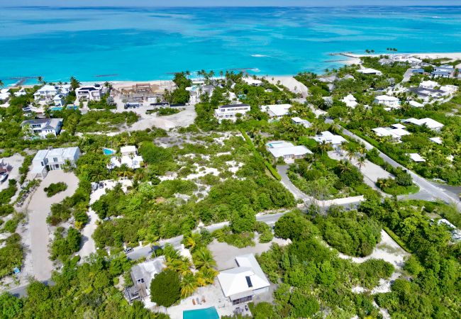 House in Grace Bay - Grace Bay, New 5 Bedroom Villa - Pure Water Villa House in Grace Bay - Grace Bay, New 5 Bedroom Villa - Pure Water Villa