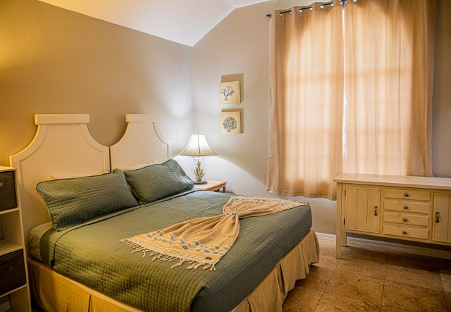 House in Grace Bay - Starfish House - The Perfect Golf & Beach Getaway in Grace Bay House in Grace Bay - Starfish House - The Perfect Golf & Beach Getaway in Grace Bay