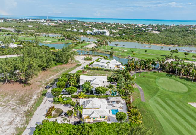 House in Grace Bay - Starfish House - The Perfect Golf & Beach Getaway in Grace Bay House in Grace Bay - Starfish House - The Perfect Golf & Beach Getaway in Grace Bay
