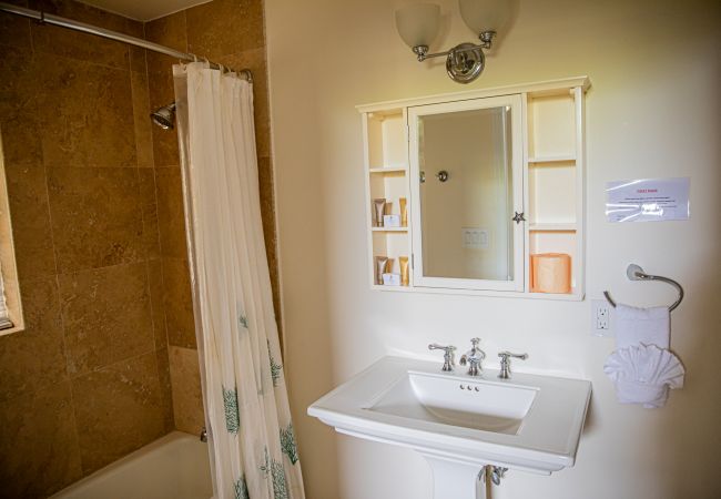 House in Grace Bay - Starfish House - The Perfect Golf & Beach Getaway in Grace Bay House in Grace Bay - Starfish House - The Perfect Golf & Beach Getaway in Grace Bay