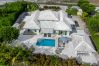 House in Grace Bay - Starfish House - The Perfect Golf & Beach Getaway in Grace Bay House in Grace Bay - Starfish House - The Perfect Golf & Beach Getaway in Grace Bay