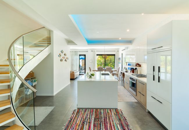 House in Grace Bay - Villa Calico, Pet-Friendly, 3 Bedroom, Grace Bay, Providenciales, Turks & Caicos House in Grace Bay - Villa Calico, Pet-Friendly, 3 Bedroom, Grace Bay, Providenciales, Turks & Caicos