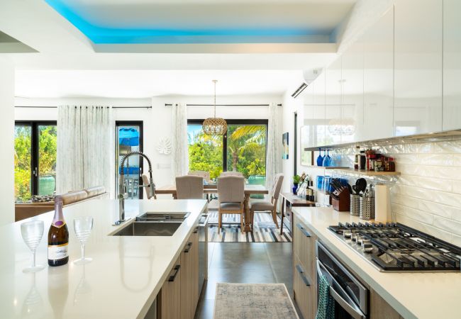 House in Grace Bay - Villa Calico, Pet-Friendly, 3 Bedroom, Grace Bay, Providenciales, Turks & Caicos House in Grace Bay - Villa Calico, Pet-Friendly, 3 Bedroom, Grace Bay, Providenciales, Turks & Caicos