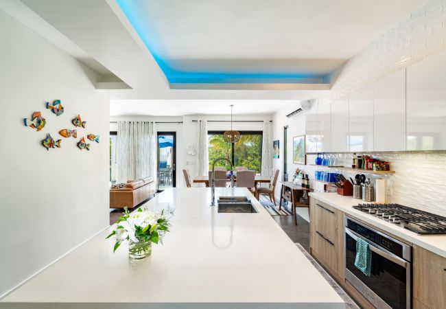 House in Grace Bay - Villa Calico, Pet-Friendly, 3 Bedroom, Grace Bay, Providenciales, Turks & Caicos House in Grace Bay - Villa Calico, Pet-Friendly, 3 Bedroom, Grace Bay, Providenciales, Turks & Caicos