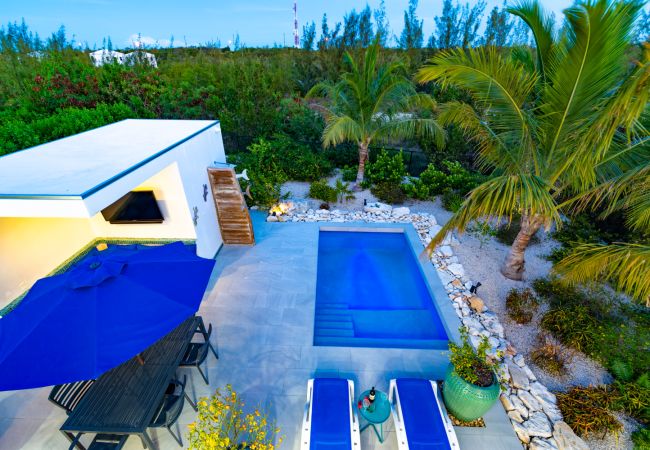 House in Grace Bay - Villa Calico, Pet-Friendly, 3 Bedroom, Grace Bay, Providenciales, Turks & Caicos House in Grace Bay - Villa Calico, Pet-Friendly, 3 Bedroom, Grace Bay, Providenciales, Turks & Caicos