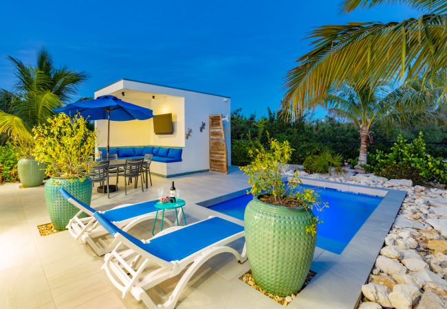 House in Grace Bay - Villa Calico, Pet-Friendly, 3 Bedroom, Grace Bay, Providenciales, Turks & Caicos House in Grace Bay - Villa Calico, Pet-Friendly, 3 Bedroom, Grace Bay, Providenciales, Turks & Caicos