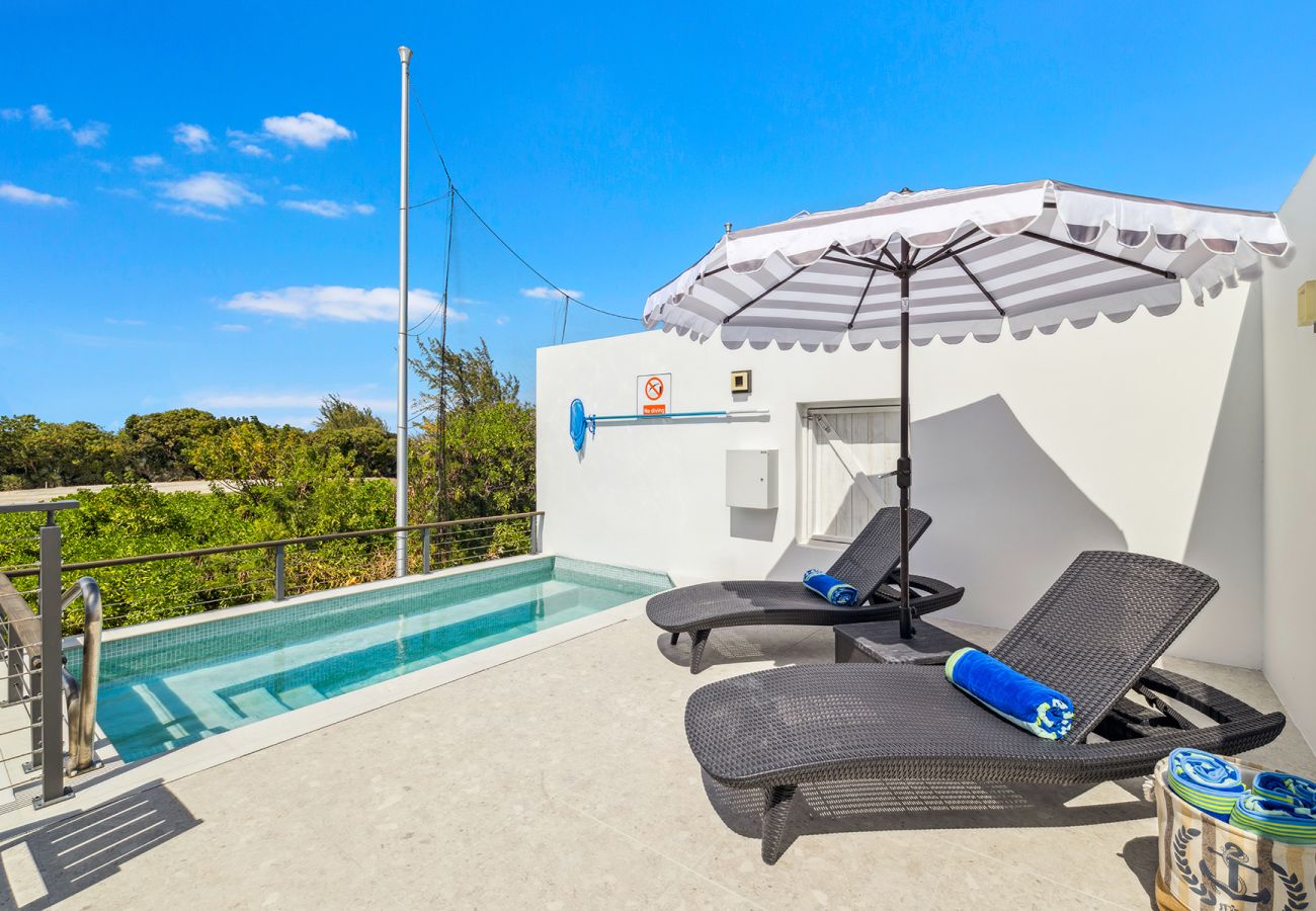 Villa in Grace Bay - The Palmer, Newly Built 3 Bedroom with Guest House, 2 Pools